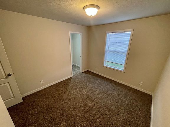 5th image of 1132 Hunters Glen Blvd #321