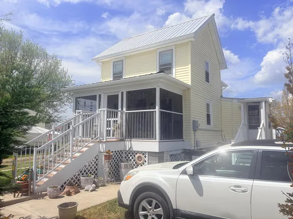 3269 Colona St, Chincoteague Island, VA 23336