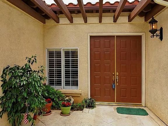 Front Entry Detail 2