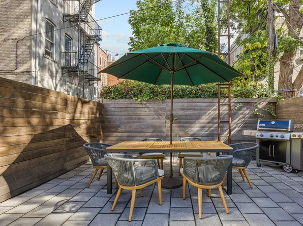 589 Hicks Street image 12 of 15