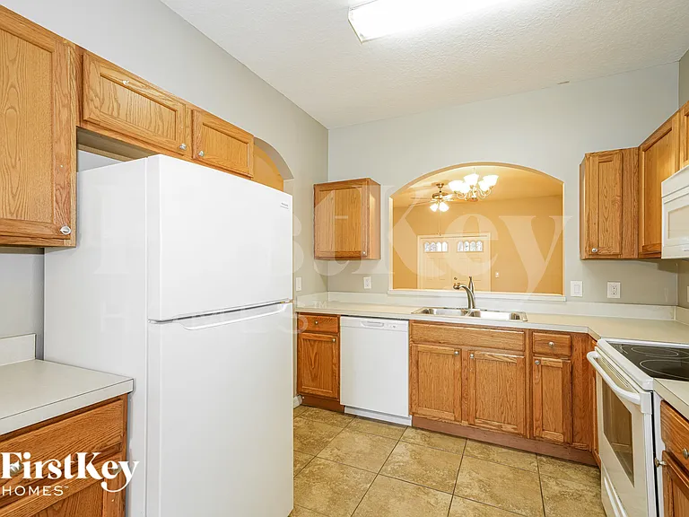 1703 E Wood St — Photo 11