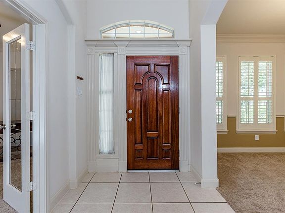5th image of 3311 Thistlegrove Ln