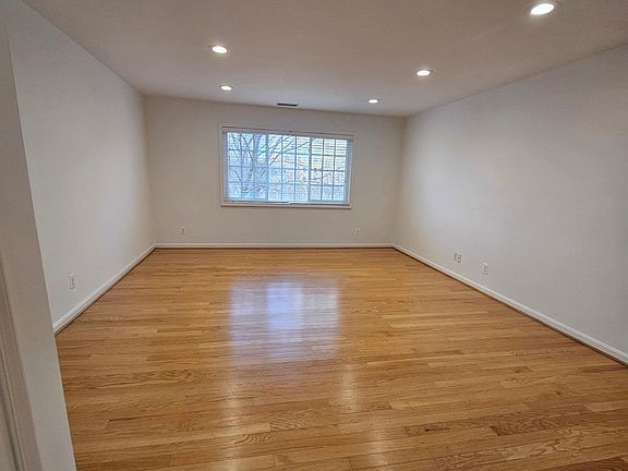4th image of 1511 N Van Dorn St #A