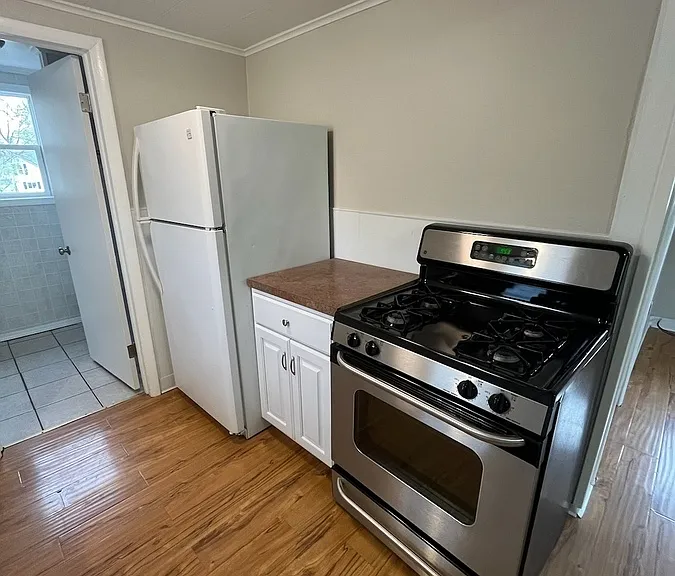 212 E Grant St #2 — Photo 2