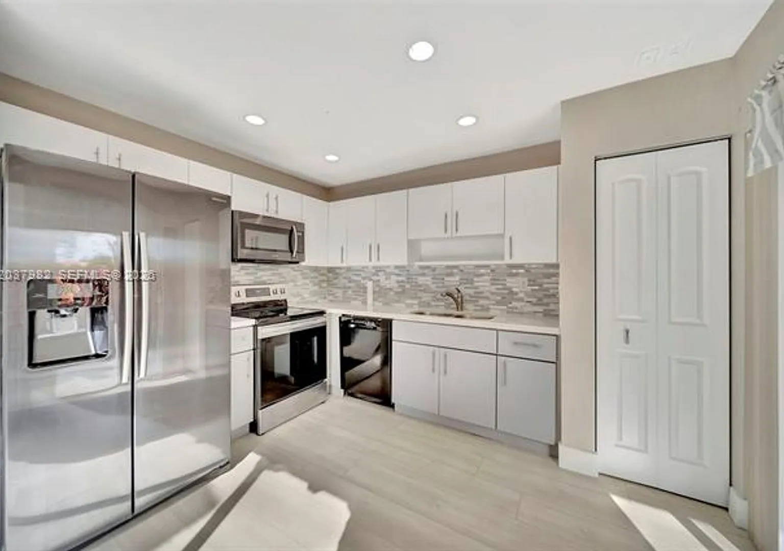 3773 SW 153rd Ct th 3773, Miami, FL 33185 — Photo 1