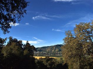 370 View Dr, Ukiah, CA 95482