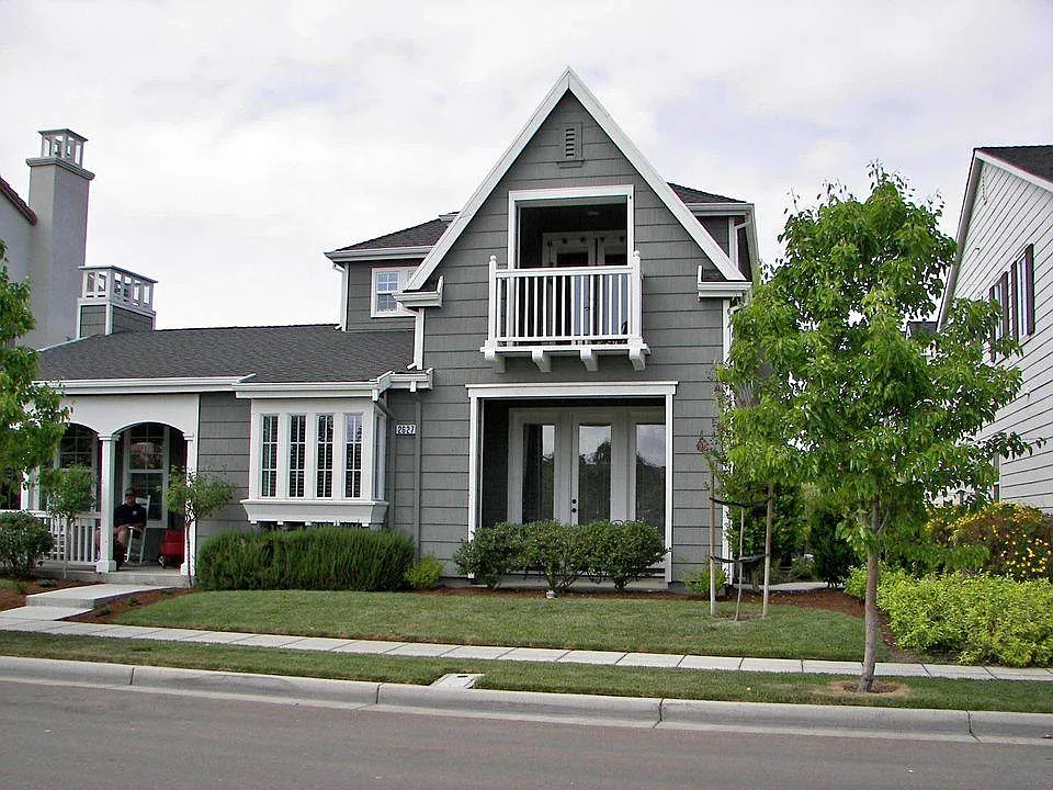 2627 Daisy Ln photo 1