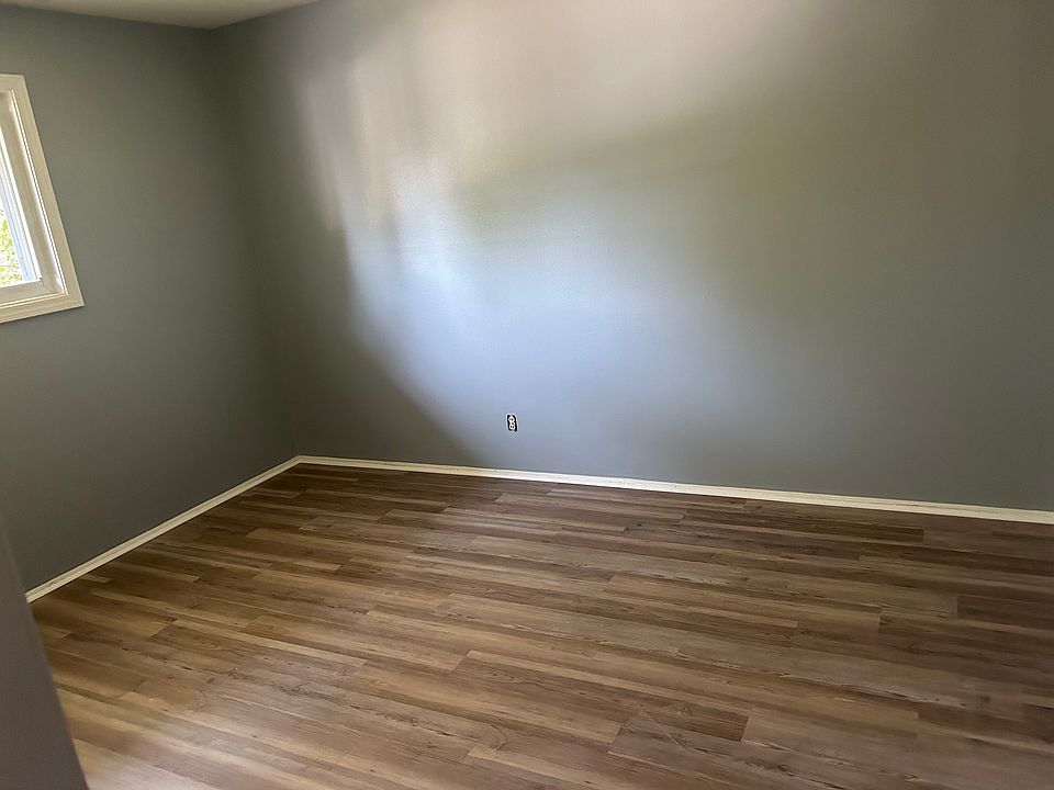 2nd image of 13936 Donald Dr