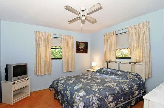 5th image of 10231 River Dr
