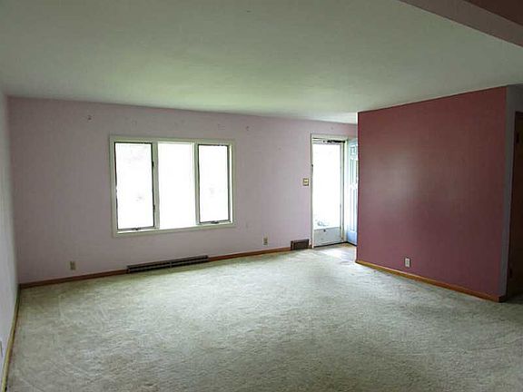 2nd image of 163 N Stewart St