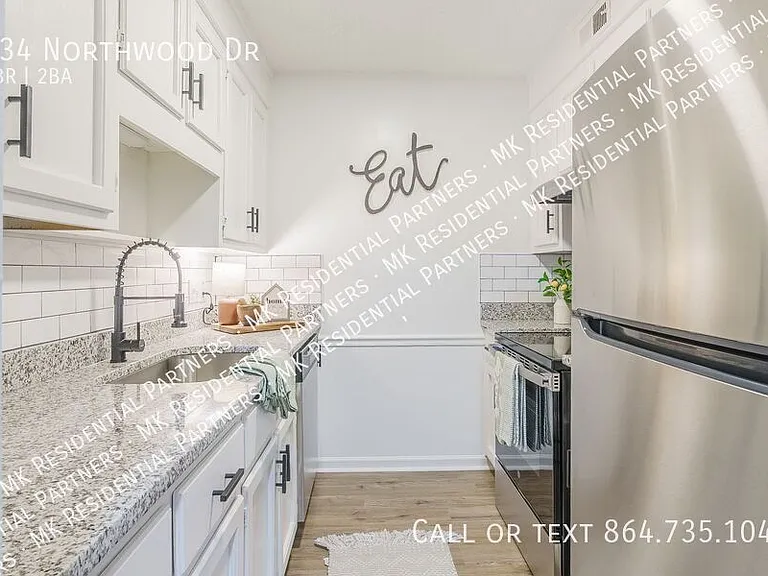 Leasing — Photo 5