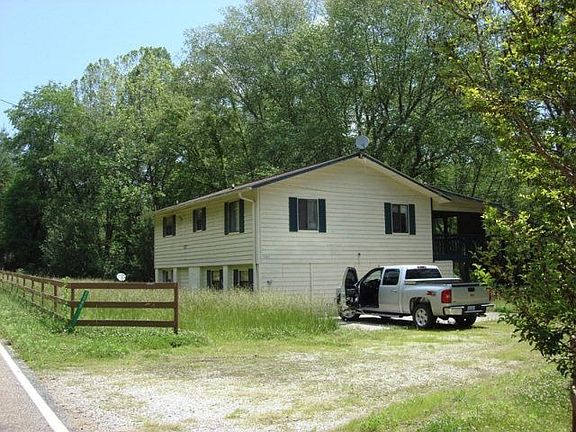 2nd image of 1345 Hilltop Rd