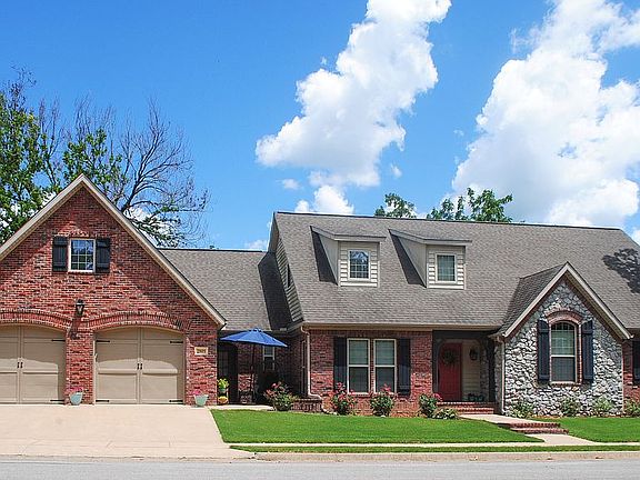 2nd image of 2809 Cortney Cir