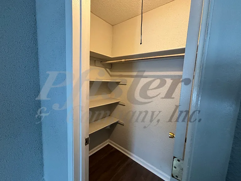 101 N 12th St #204 — Photo 6