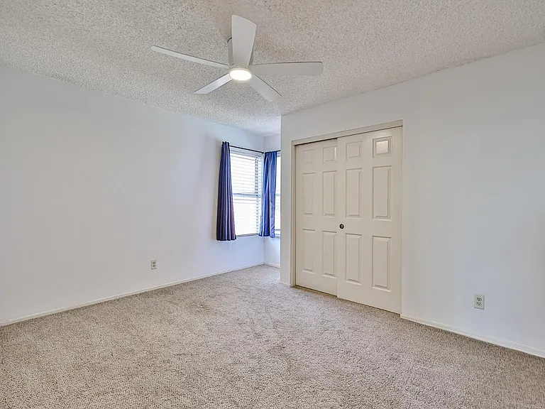 3236 E Hiddenview Dr — Photo 18