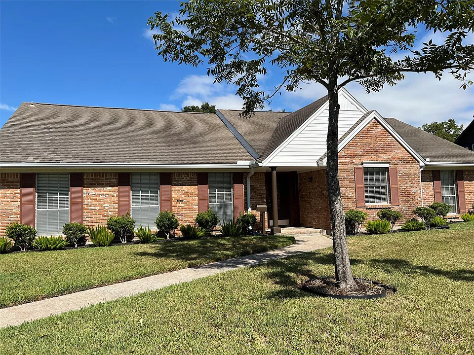 122 Driftwood Dr