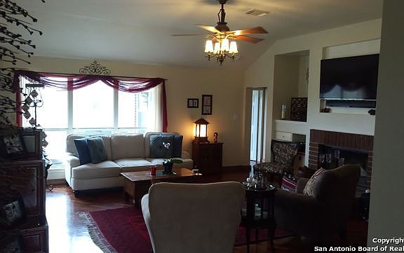 3rd image of 301 County Road 134