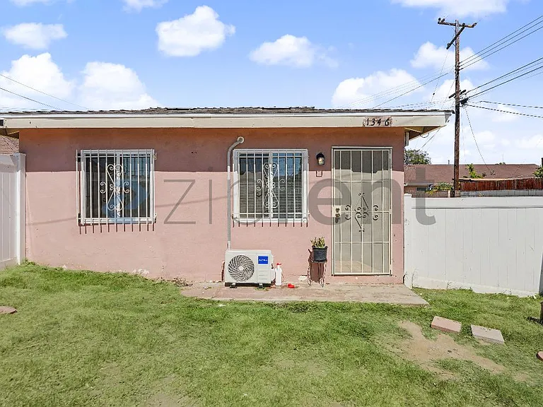 1346 San Bernardino Ave — Photo 2