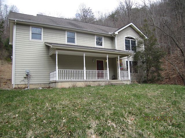 2nd image of 750 Blue River Br