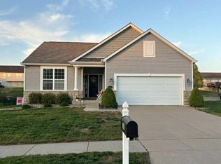 328 Cimarron Valley Trl, Wentzville, MO 63385