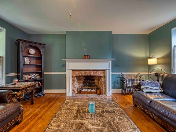 5th image of 8601 Mapleville Rd #1