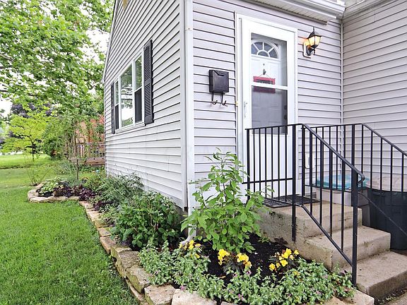 2nd image of 4424 Glenmawr Ave