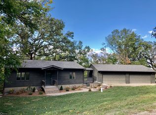 2356 Whispering Oak Rd, Marshalltown, IA 50158