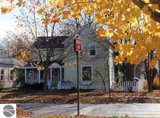 223 W 7th St, Traverse City, MI 49684