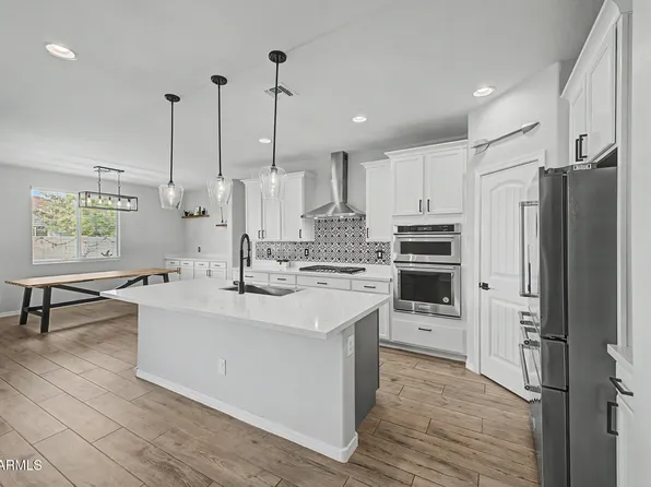 13354 W BRILES Road, Peoria, AZ 85383