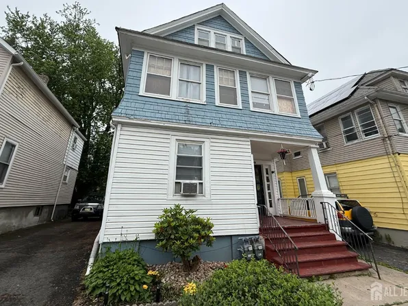 266 Sandford St, New Brunswick, NJ 08901