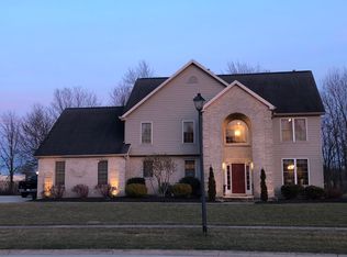 1007 Eagle Ridge Dr, Findlay, OH 45840