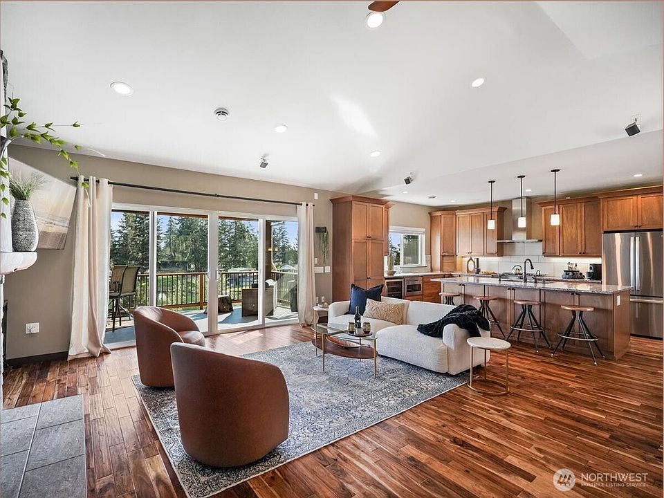 3231 Deer Island Drive E, Lake Tapps, WA 98391 | Zillow