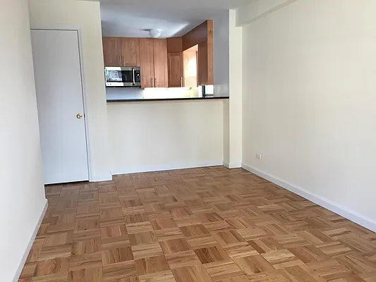 Rented by Keller Williams NYC | media 14