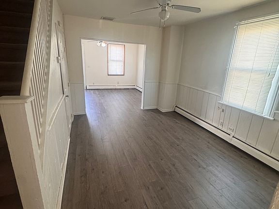 5th image of 154 Lewis St #156