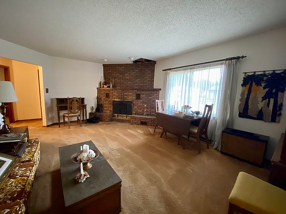 2nd image of 2416 W 9th St