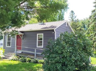 702 W Jennings St, New London, WI 54961