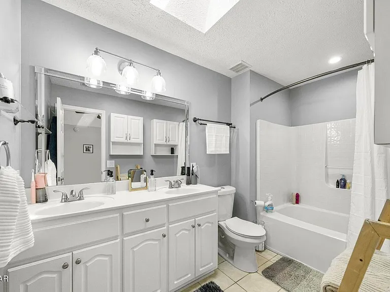 1720 Everitt Ave — Photo 10