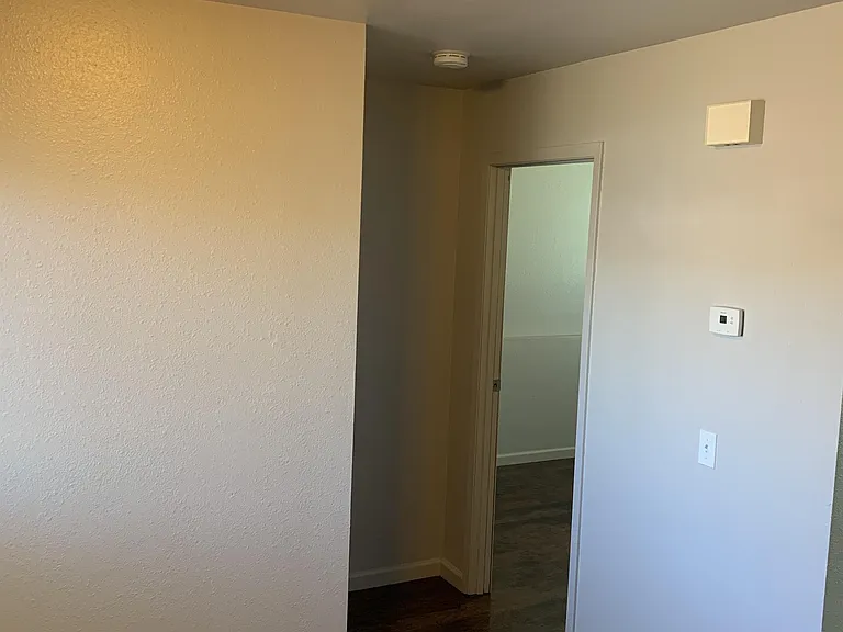 178 Rosewood Dr #B — Photo 8