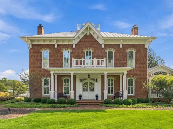 1398 Granville Pike, Lancaster, OH 43130