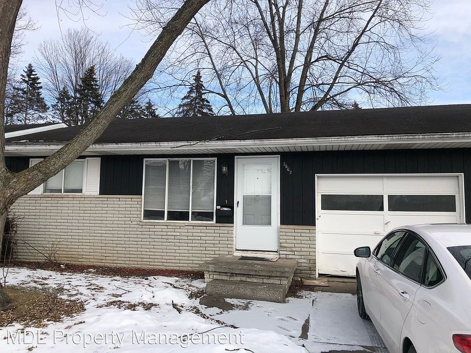 1st image of 3862 Bauer Dr