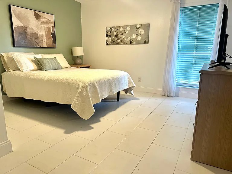 160 Cypress Point Dr — Photo 35