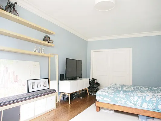 Sold by HomeDax Real Estate | media 22