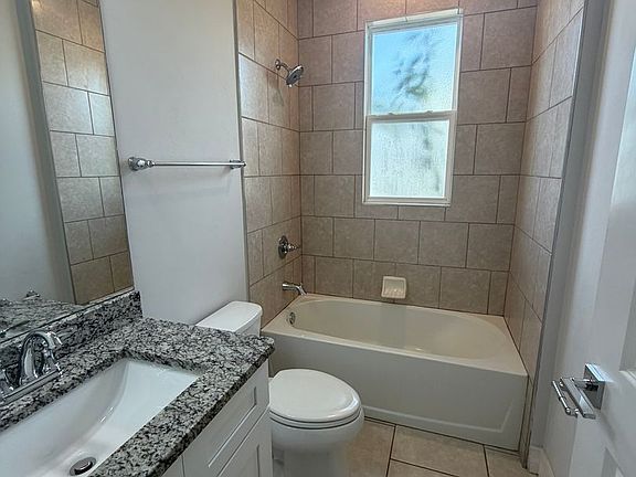 4th image of 1131 San Cristobal Ave