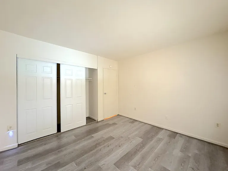 4657 Logsdon Dr — Photo 13