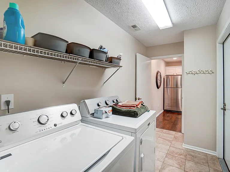338 Bear Woods Dr — Photo 40