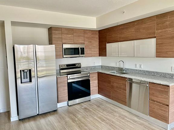 2nd image of 2223 NE 2nd Ave #2526