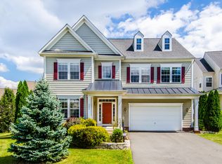 22894 Courtland Park Dr, Ashburn, VA 20148
