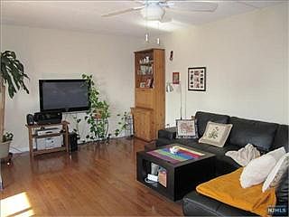 1st image of 1600 Center Ave APT 11F
