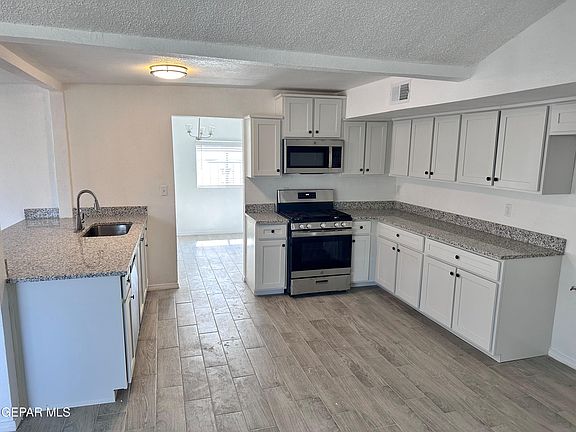 4th image of 10473 Seawood Dr