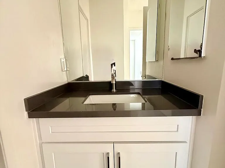 538 S Oxford Ave #107 — Photo 8